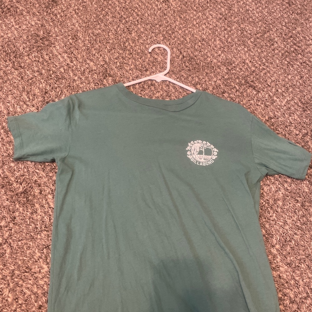 Green Billabong tee shirt